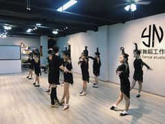 -雅妮舞蹈工作室·少儿成人拉丁舞