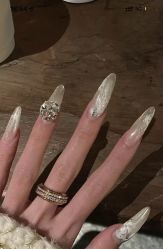 -爱纶美·美甲美睫半永久