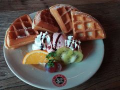 水果冰淇淋松饼-漫咖啡 (CCPAPK店)