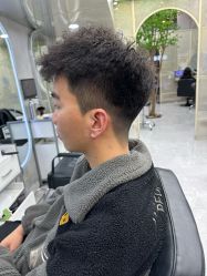 -DK SALON连锁专业烫染接发店