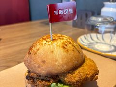 -必胜客(新中纬店)