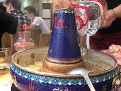 -毛辣果·贵州红酸汤牛肉火锅(西单店)