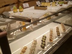 -飨食汇全日制餐厅·昆山皇冠假日酒店(九方店)