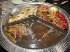 -廖掌柜·重庆鲜货火锅(上海首店)