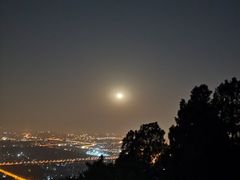 -鬼笑石后山停车场