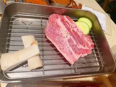 -蚂蚁洞·烤肉大营地(上海静安大悦城店)