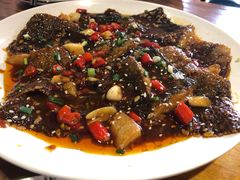 -国庆鱼头鱼尾馆(盛世华庭店)