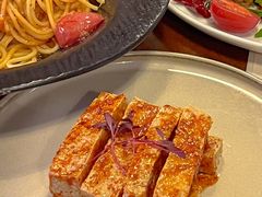 -mordew加州日记西餐&小酒馆(新天地店)