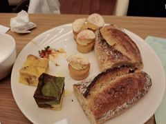 -怡咖啡海鲜自助餐厅(浦东香格里拉店)