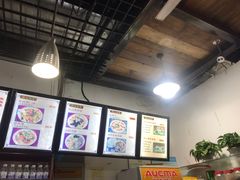 -陇上全荟兰州传统牛肉面(延吉路店)