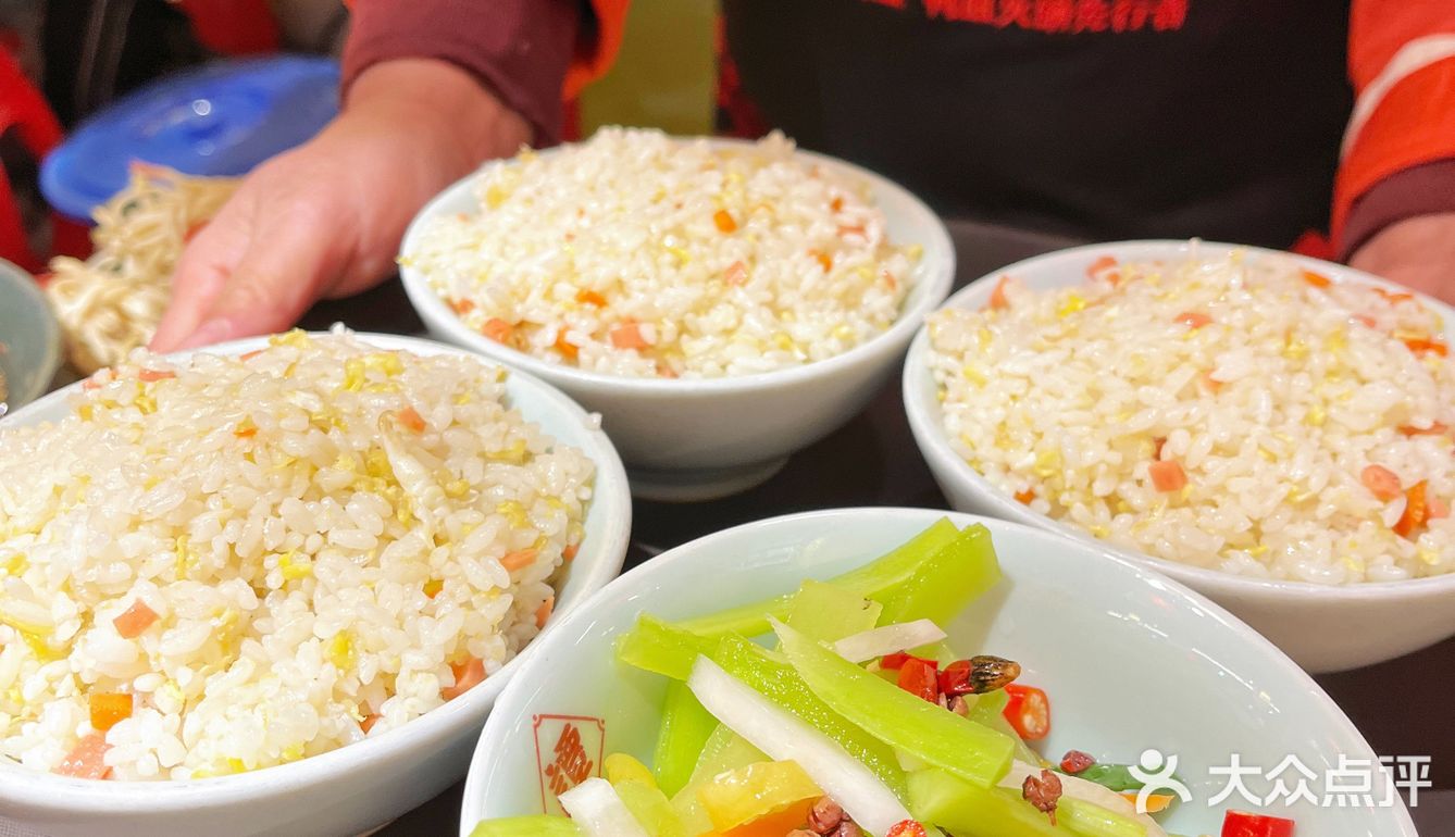 带着电话圈沉浸式干饭🍚吃嘛嘛更香了