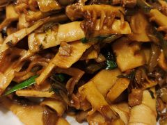 春笋烧口蘑-京华烟云·北京烤鸭(领展购物广场·中关村店)