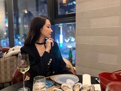 -斯普汇生蚝牛排馆(中骏世界城店)