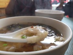 -街头顶黄记馄饨王(中山中路店)