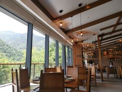 靠窗位-芳草地度假酒店·野炉中餐厅
