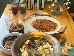 -山茶云南菜(永安里店)