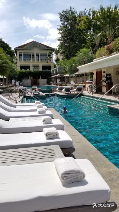 曼谷半岛酒店泳池图片 