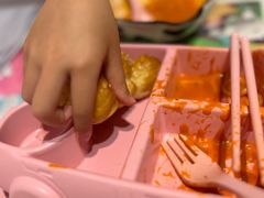 -水桶王国主题餐厅·聚会·生日派对·亲子活动·家庭套餐(亚龙湾希尔顿店)