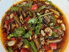 -牟记江湖重庆地标特色菜鱼蛋海鲜羊蝎子(巴南区黑金冠十多年好店)