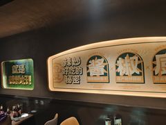 -曼听小寨海鲜烧烤·大连辣炒大王(盖州街店)