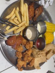 -MINI MARS 移动的空间站乐园·餐饮·派对(浦东金桥店)