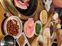 -小花花炭火烤肉·十五年延吉风味(左家庄店)