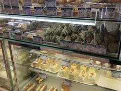 -白玉兰食品甜凤店(合生汇店)