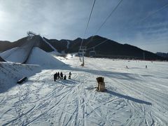 -丝绸之路山地度假区滑雪场