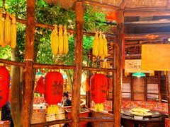 -鱼窝棚柴火铁锅炖(富山屯店)