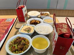 -老乡鸡(西岸凤巢店)
