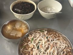 -正宗杨记普洱酸醋米线(总店)