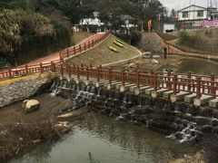 -梅岭月亮湾山体公园