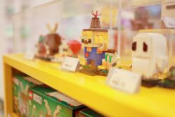 -乐高品牌旗舰店(人民广场店)