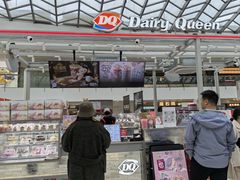 -DQ·蛋糕·冰淇淋(浦江欢乐颂店)