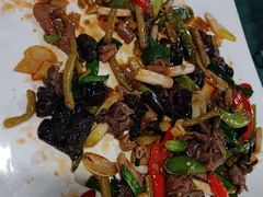 酸辣炒鵝雜-水磨农庄