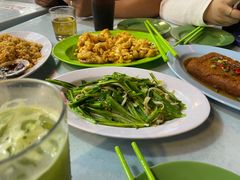 -明记烧鱼美味店
