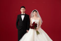 -雪中彩影婚纱摄影·微光艺术中心