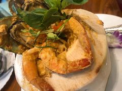-Chom Cafe and Restaurant