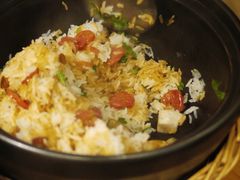 广式腊味煲仔饭-狐狸爱上椰子鸡(金地广场店)