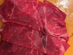-牛YO寿喜烧·铁板烧和牛火锅自助(市府恒隆店)