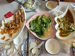 -覃记海鲜美食餐厅