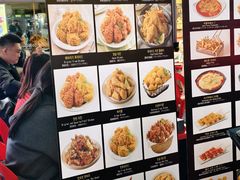 -BHC炸鸡(明洞总店)