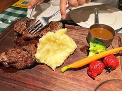 香煎小牛排-小主人西餐厅 master table(青年中路店)