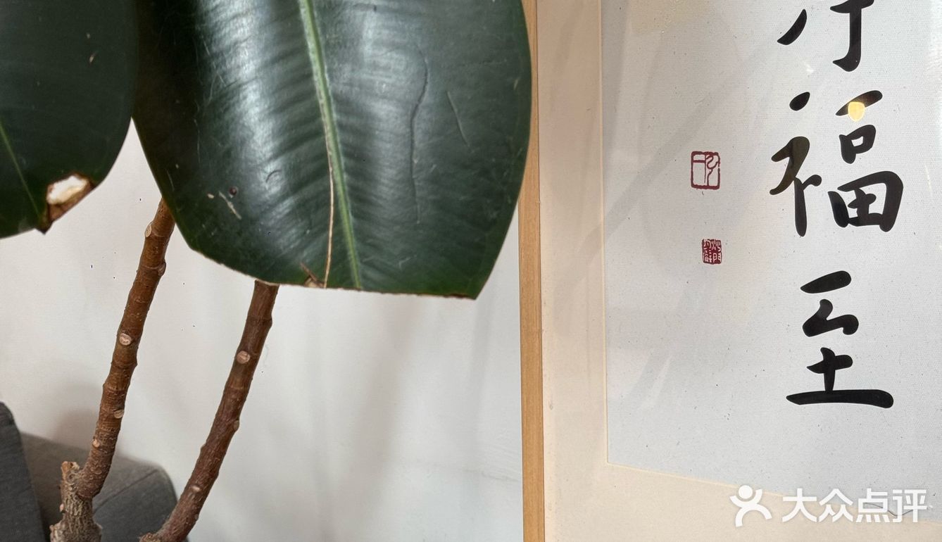 暖暖的午餐组合🙋🏻‍♂️牛肉饭一定要配一杯热红酒🙋🏻‍♂️