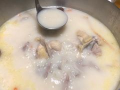 -洪氏嗨捞·猪肚鸡火锅(阳光天地店)
