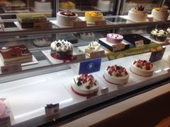 -巴黎贝甜(大宁国际商业广场店)