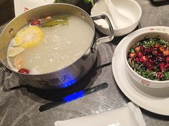-德天肥牛海鲜火锅(城西银泰店)