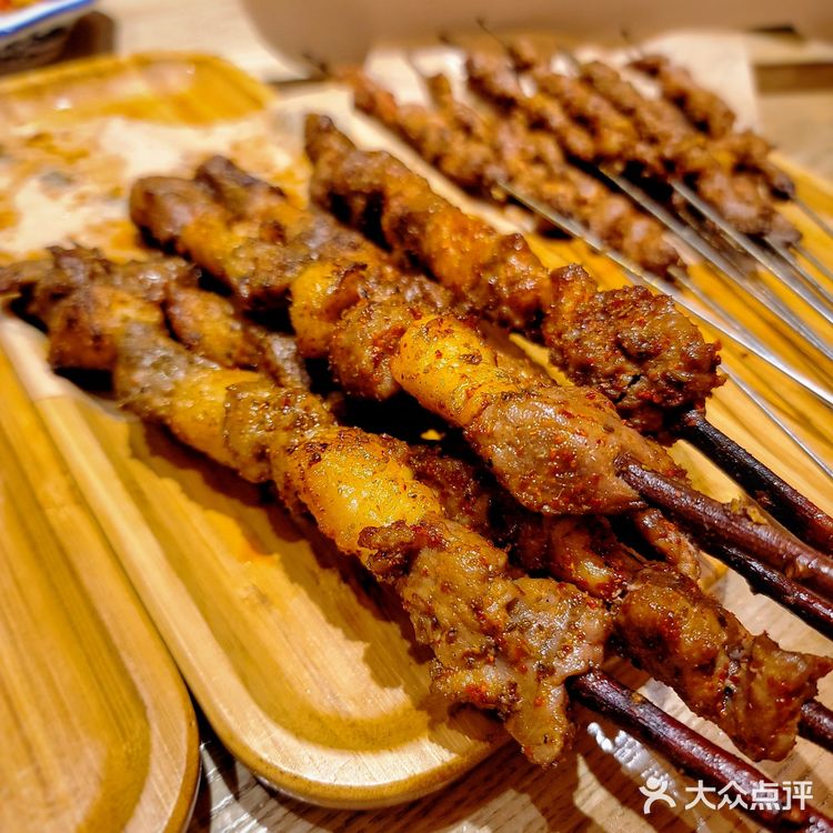 陈香贵牛肉面|火爆魔都的网红大西北撸串节