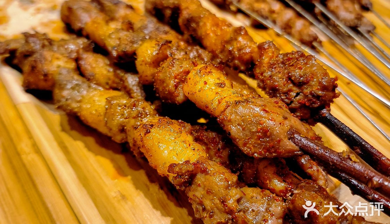 陈香贵牛肉面｜火爆魔都的网红大西北撸串节