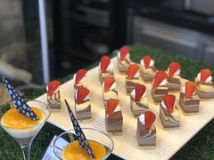 -唐拉雅秀酒店-西锦汇空中BBQ·思创餐厅